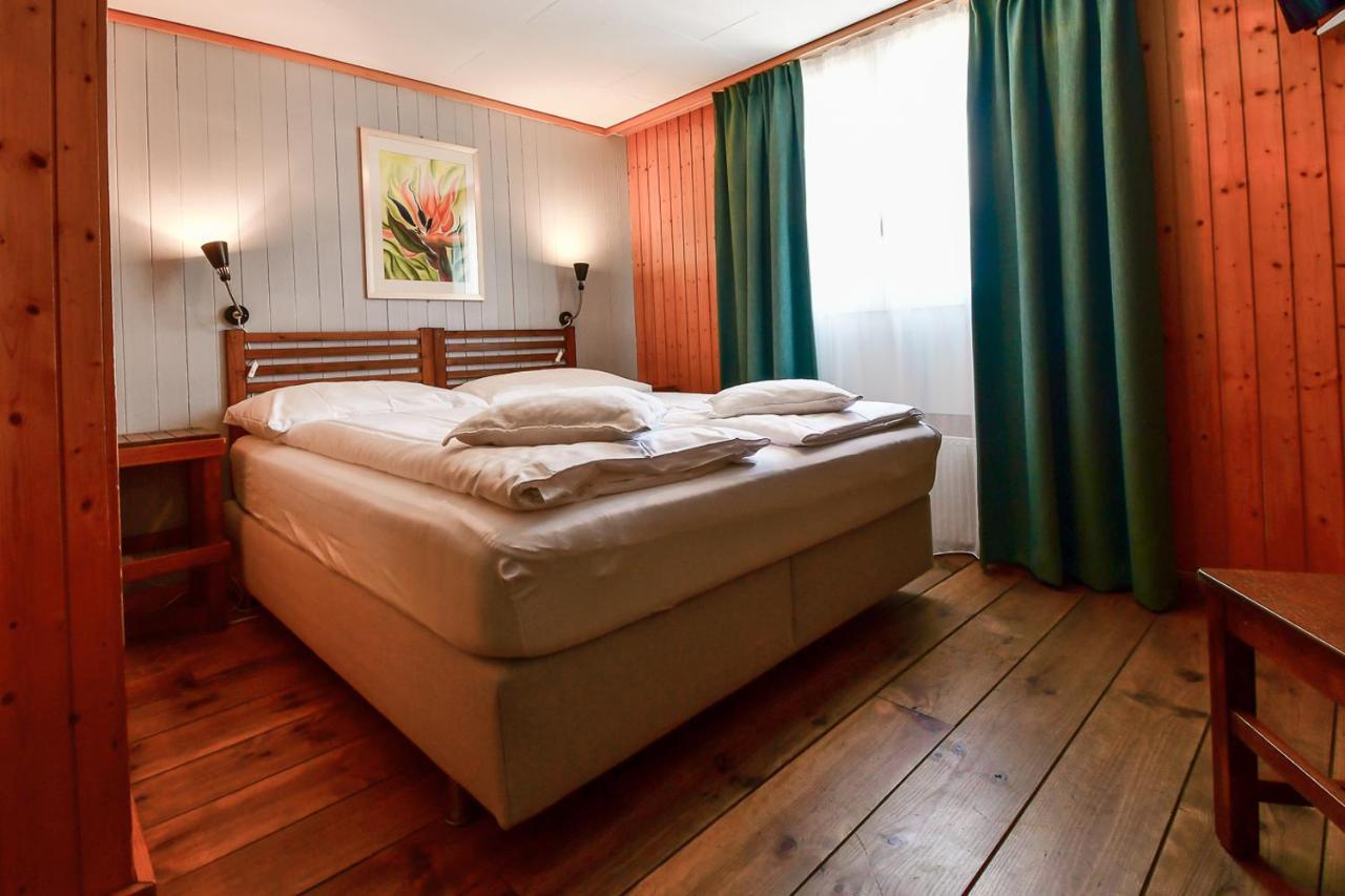 Hotel Tell And Apartments Unterseen Exterior foto